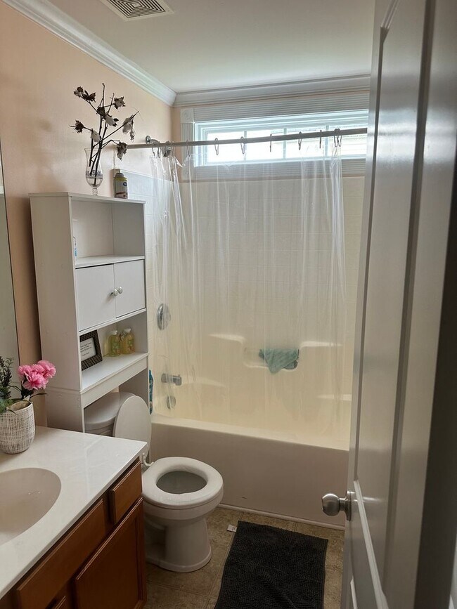 Foto del edificio - 626 English Oak Cir