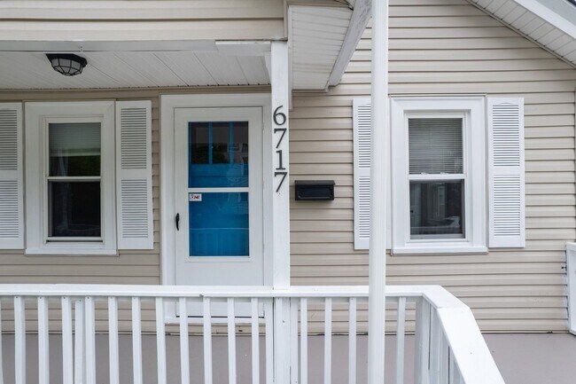 Foto del edificio - 6717 E Ledge St