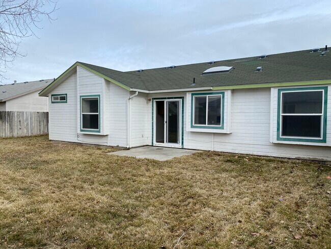 Building Photo - 1295 Eric Ct