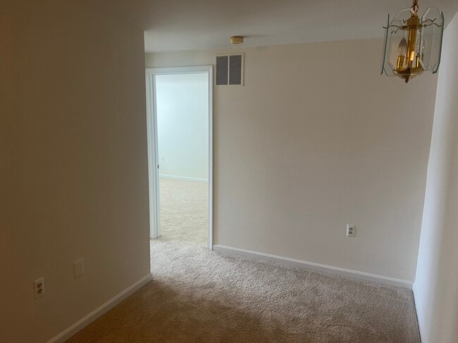 Second floor hallway - 4351 Pembrook Village Dr