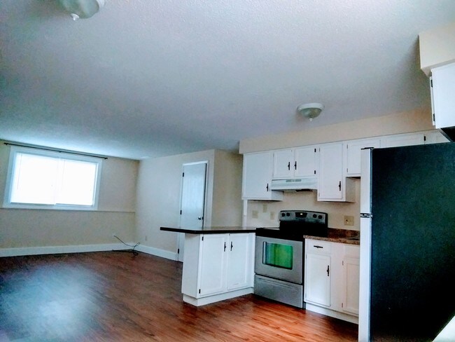 Foto del edificio - 303 S Oak St