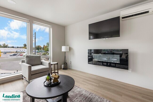 Building Photo - 11505 NE Yacht Harbor Dr