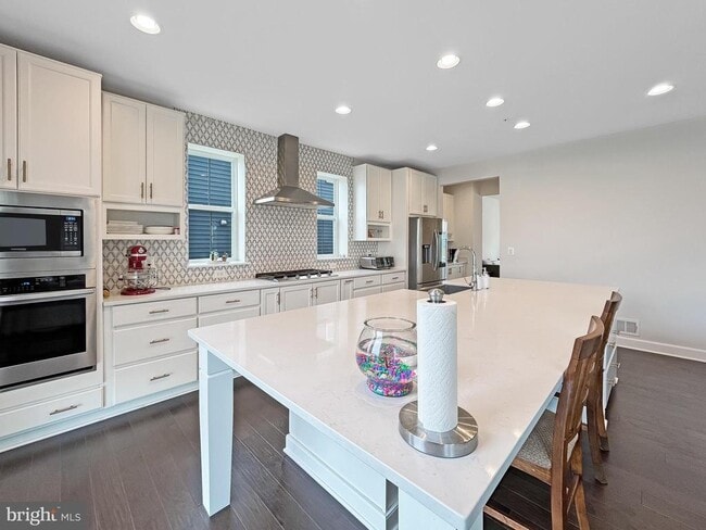 Foto del edificio - 221 Red Oak Ridge Pl