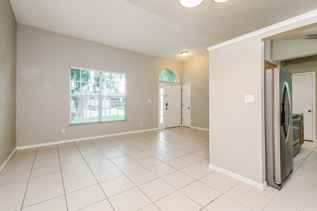 Building Photo - 85 Blackberry Creek Dr