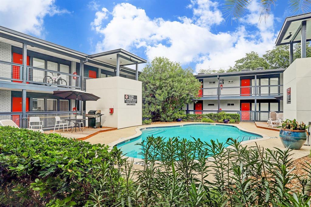 Primary Photo - 1501 Hyde Park Blvd