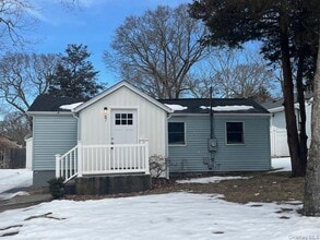 Building Photo - 87 Ferndale Ave