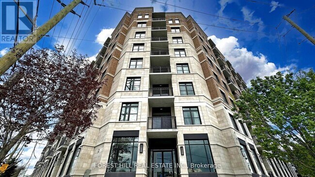Photo du bâtiment - 5917-5917 Main St