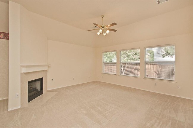 Building Photo - 2409 Deer Horn Dr