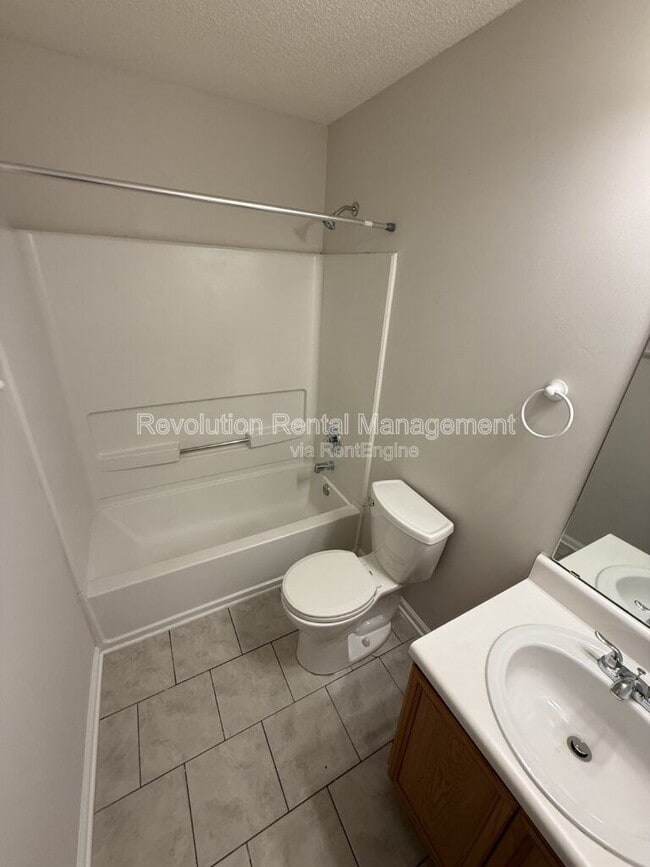 Foto del edificio - 7270 Oakley Ct