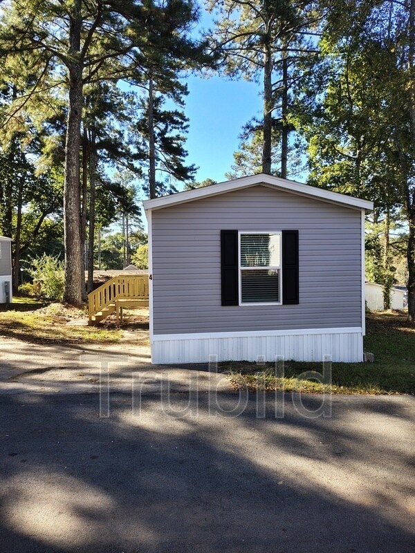 Photo - 4 Poole Circle