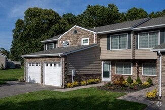 Building Photo - 5000 Townehouse Dr