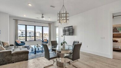 Building Photo - 15260 TX-105