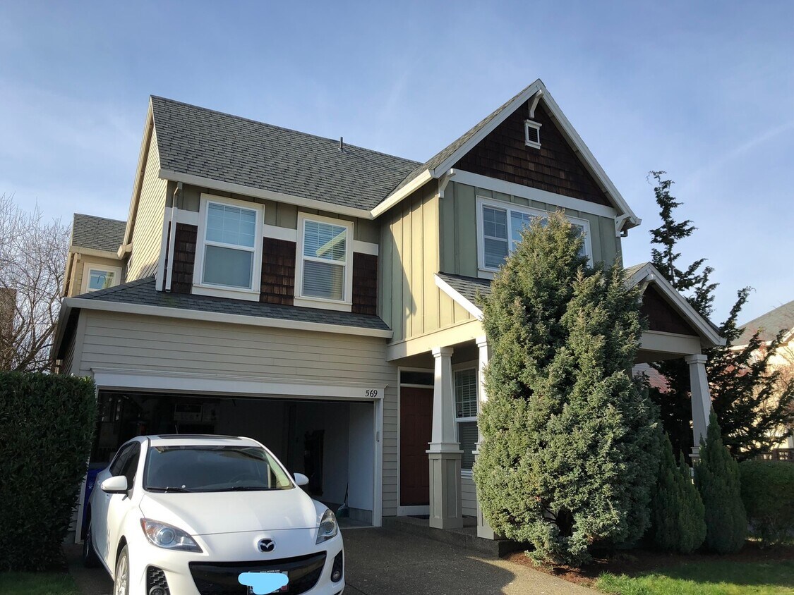 Foto principal - Charming Home in Orenco Gardens with Cover...