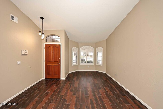 Building Photo - 4591 W Oakland St