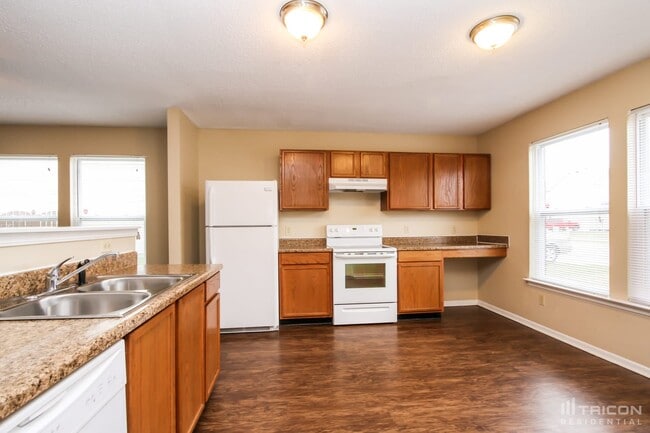 Building Photo - 1392 Lavender Dr