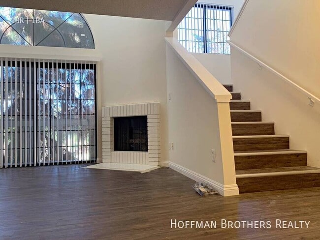 Building Photo - 9801 Tabor St