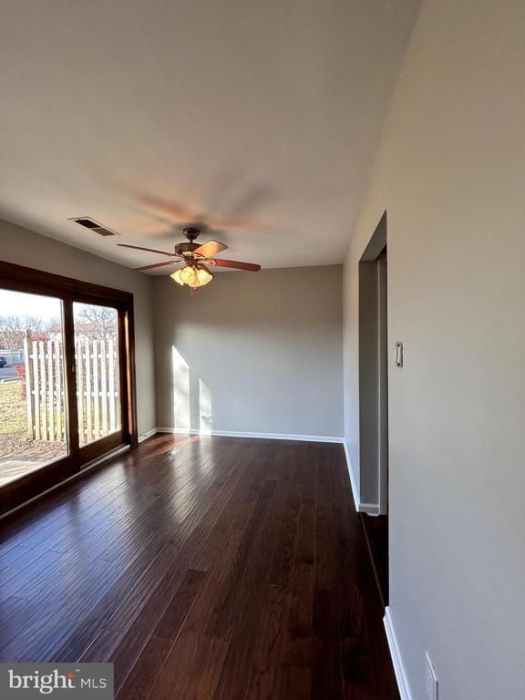 Foto del edificio - 141 Eaves Mill Rd