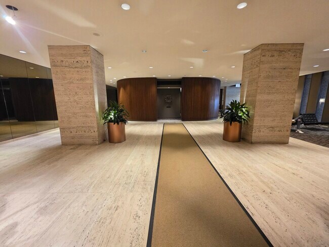 Foto del edificio - 6033 N Sheridan Rd