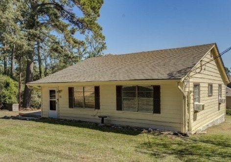 Building Photo - 711 Cherokee Dr