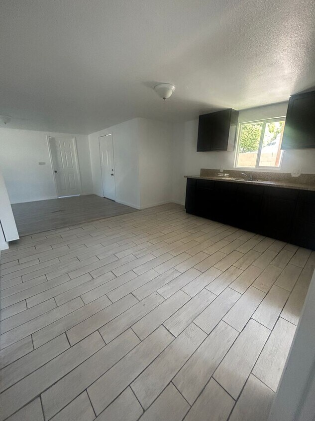 Foto principal - 1620 Orange Dr