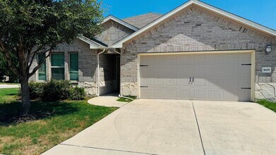 Building Photo - 1605 Gerald Ln