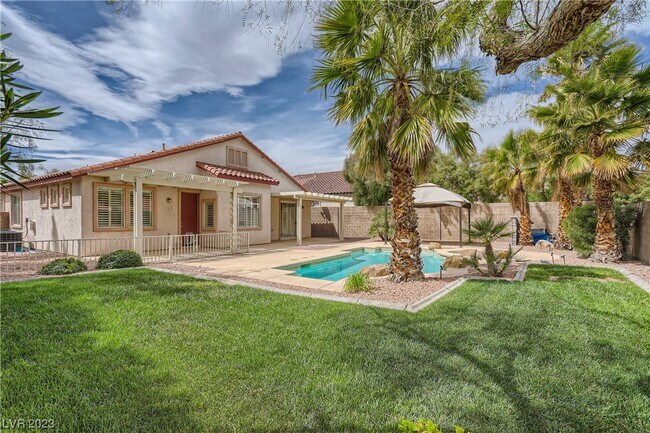 Foto del edificio - 11110 Chestermere Ct