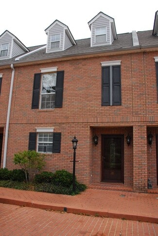 Building Photo - 220 Church Ave