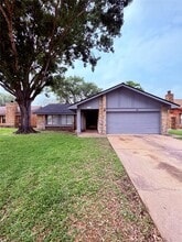 Building Photo - 15310 Beechnut St