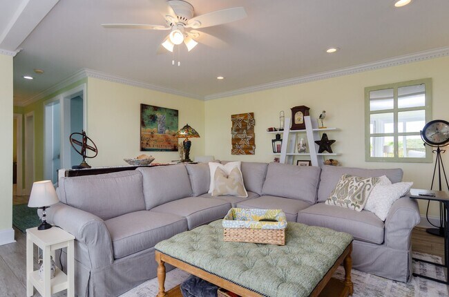 Building Photo - 17 Sea Oats Ln