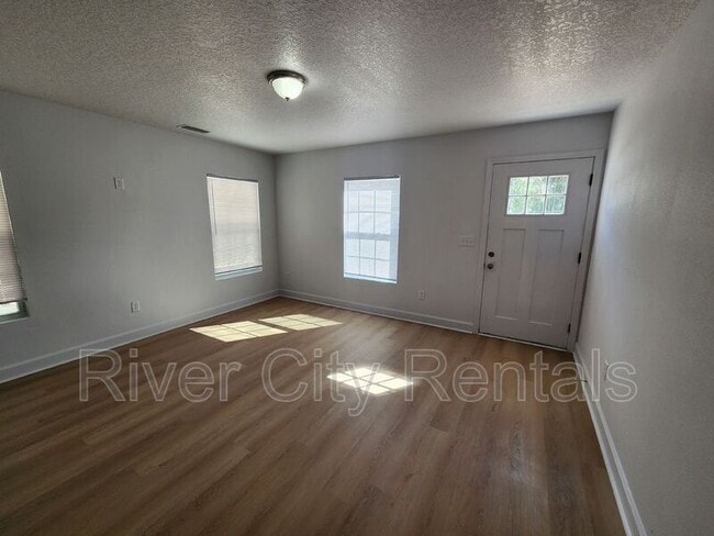 Building Photo - 6206 Furman Ave