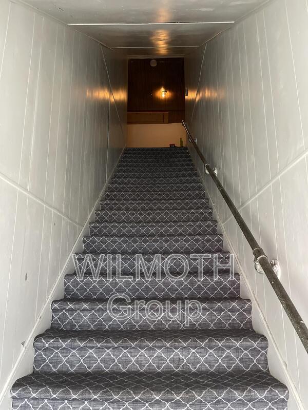 Foto del edificio - 107 E 2nd St