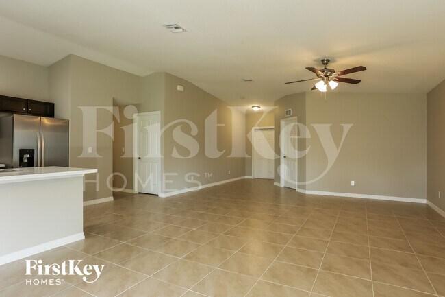 Foto del edificio - 1298 SW Crost Ave