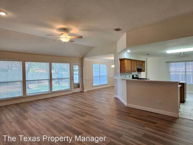 Building Photo - 3 br, 2 bath House - 717 Ridge View Dr