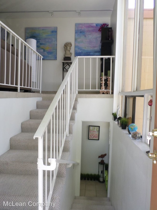 Foto del edificio - 577 W Racquet Club Rd