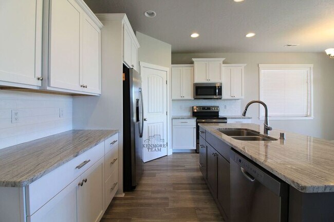 Building Photo - 6994 W 31st Ave