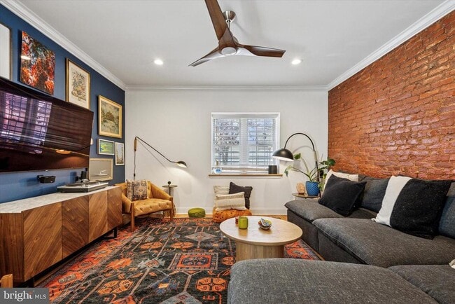 Foto del edificio - 921 N 28th St