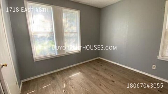 Foto del edificio - RENT is $725+ Pay $0 deposit at Move-In (S...