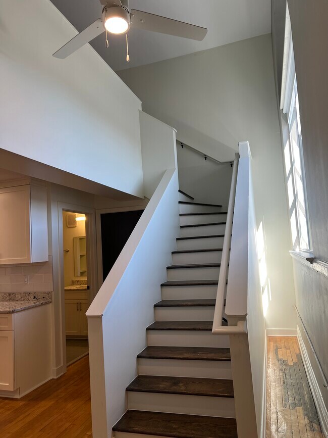 Building Photo - PULASKI LOFTS