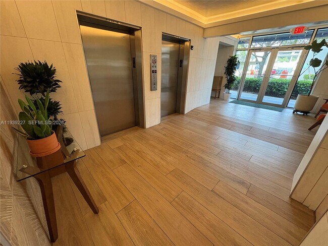 Foto del edificio - 1331 Lincoln Rd