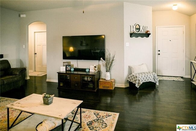 Foto del edificio - 2525 Elk Creek St