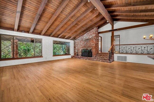 Building Photo - 535 Crater Camp Dr