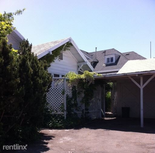 Building Photo - 2 br, 1 bath Apartment - 800 B Street