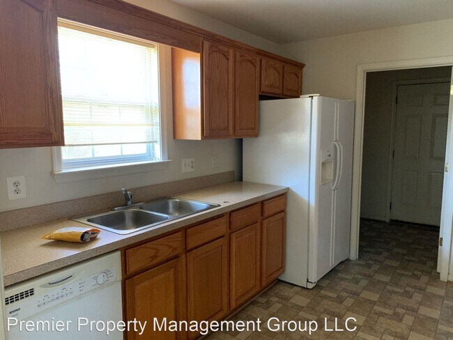 Foto del edificio - 3 br, 2 bath House - 41 Clover Lane