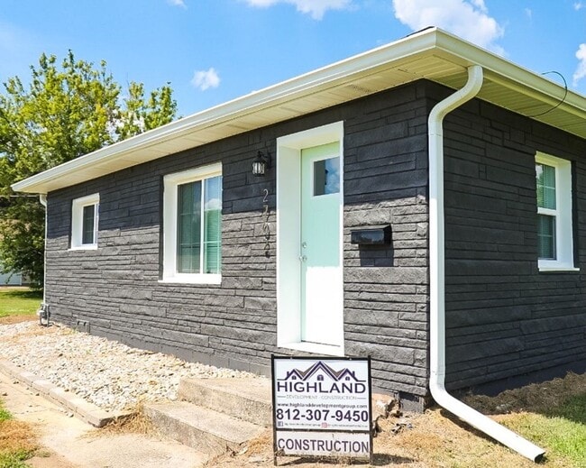 Building Photo - FURNISHED RENTAL