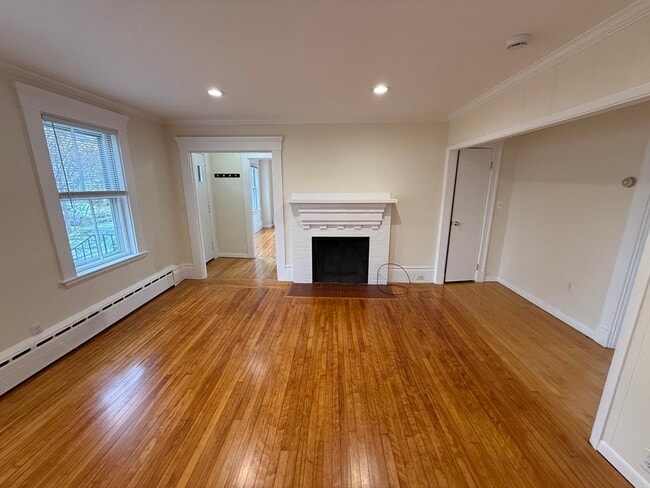 Building Photo - 22 Sweetser St