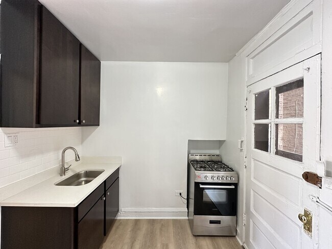 Foto del edificio - 2700 N Spaulding Ave