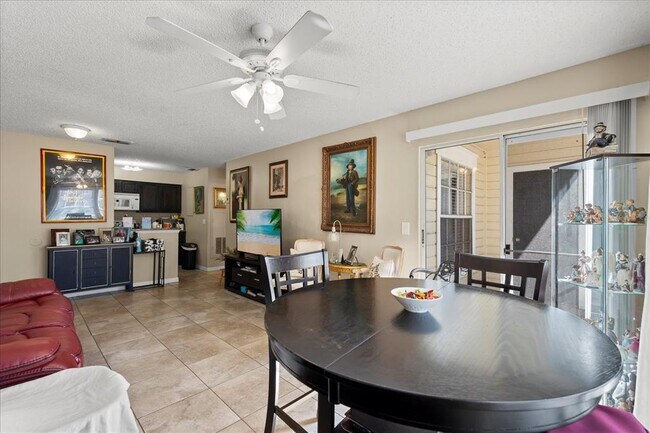 Foto del edificio - 1063 S Hiawassee Rd