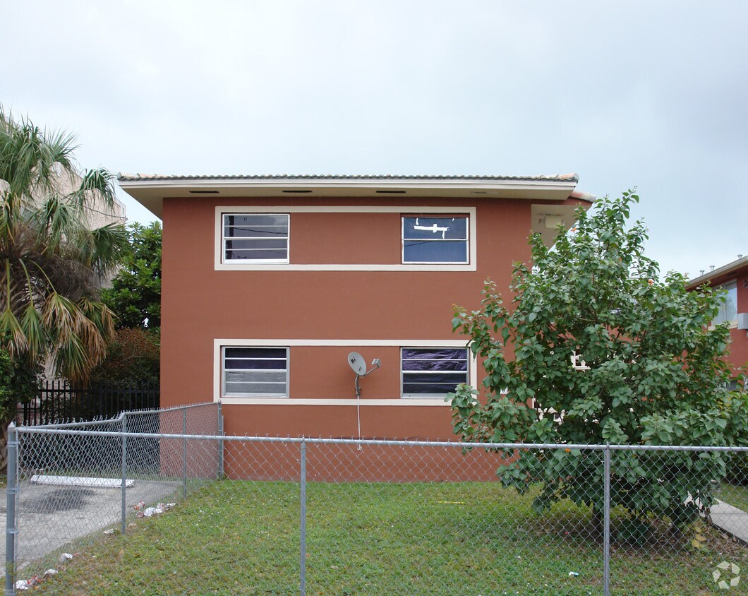 Primary Photo - 75 NW 17th Pl