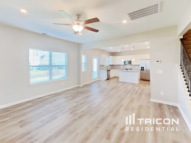 Building Photo - 3726 Pelham Wood Dr