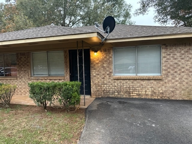 Building Photo - 408 Kearley Dr